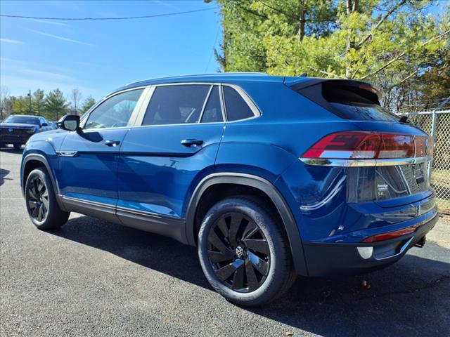 2025 Volkswagen Atlas Cross Sport 2.0T SE w/ Technology