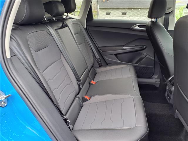 2025 Volkswagen Taos 1.5T SE Black