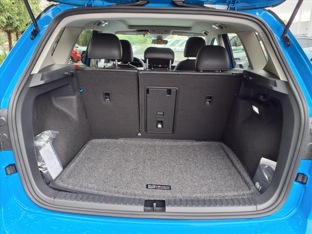 2025 Volkswagen Taos 1.5T SE Black