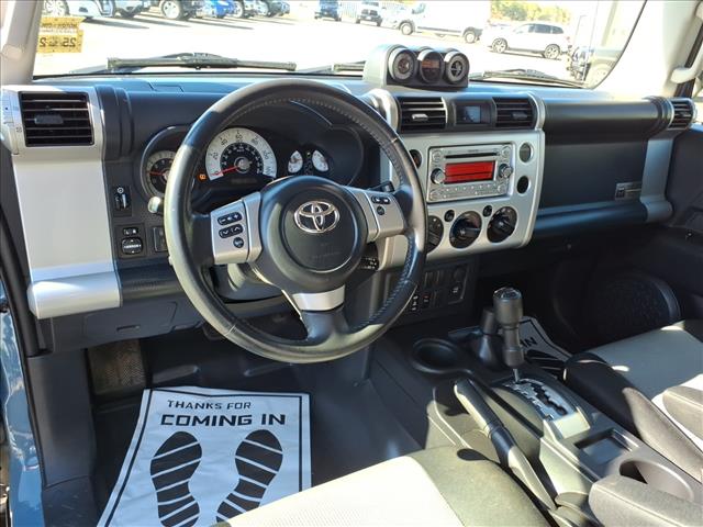 2014 Toyota FJ Cruiser Base