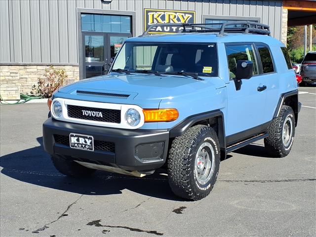 2014 Toyota FJ Cruiser Base