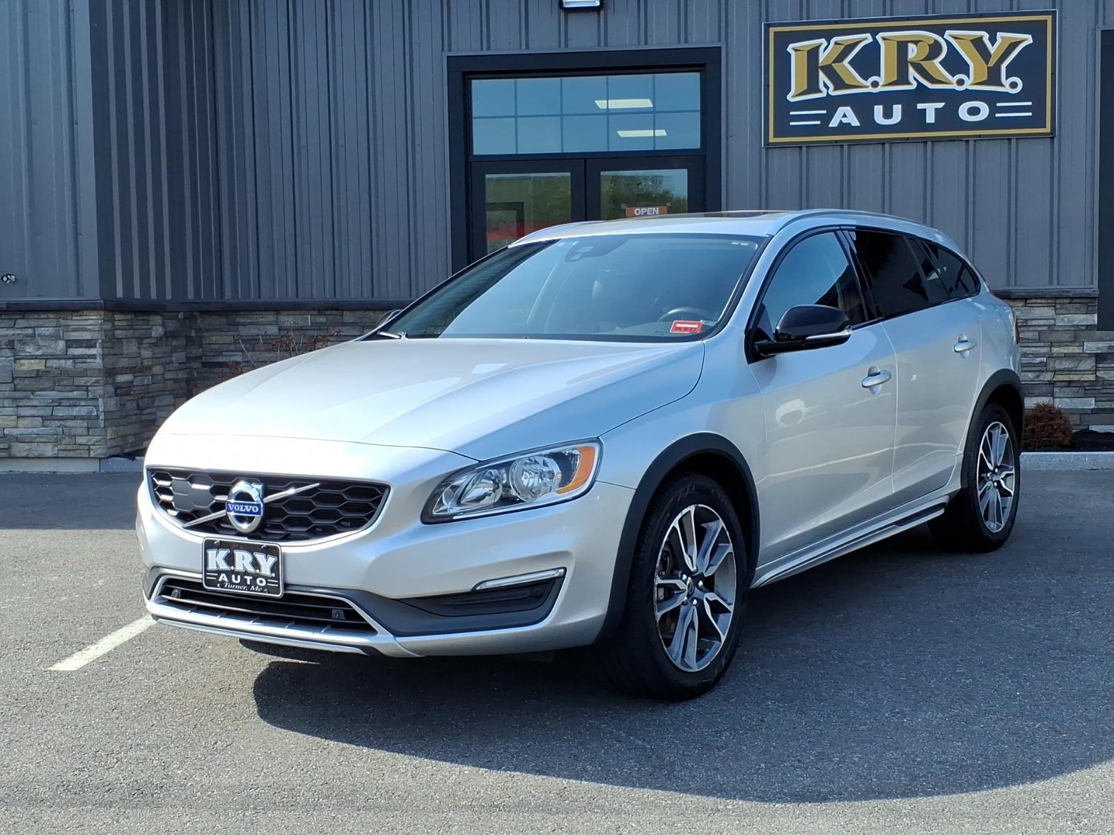 2015 Volvo V60's photo