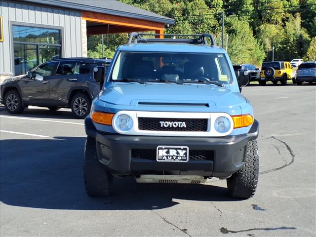 2014 Toyota FJ Cruiser Base