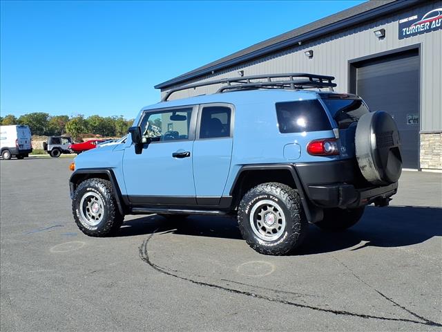 2014 Toyota FJ Cruiser Base