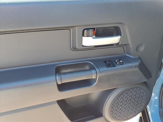 2014 Toyota FJ Cruiser Base