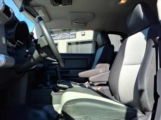 2014 Toyota FJ Cruiser Base