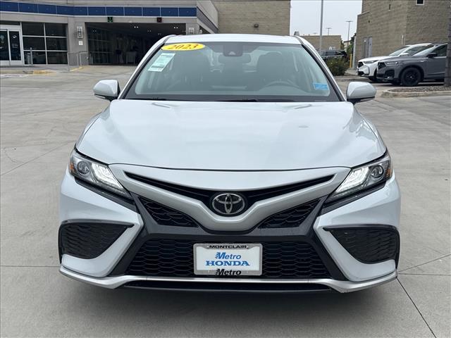 View vehicle photo 2