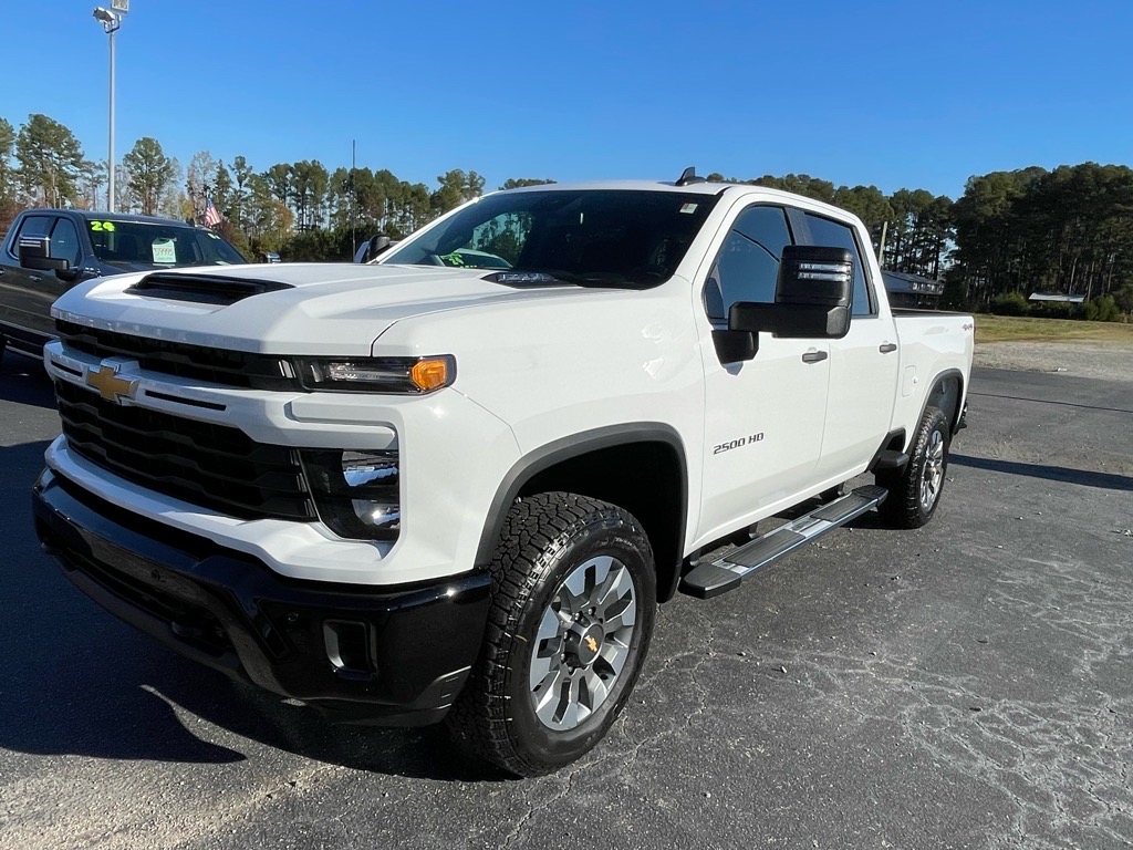 2026 Chevrolet Silverado 2500HD Custom