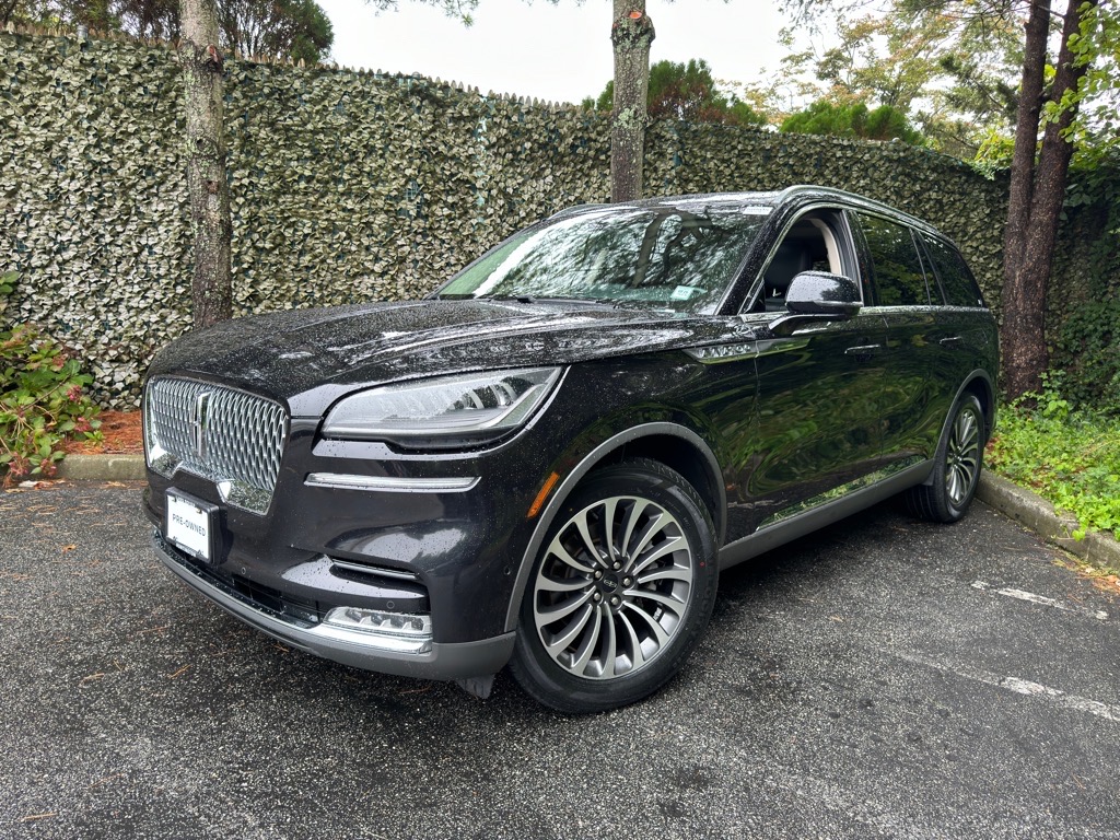 2020 Lincoln Aviator Black Label Grand Touring photo 2