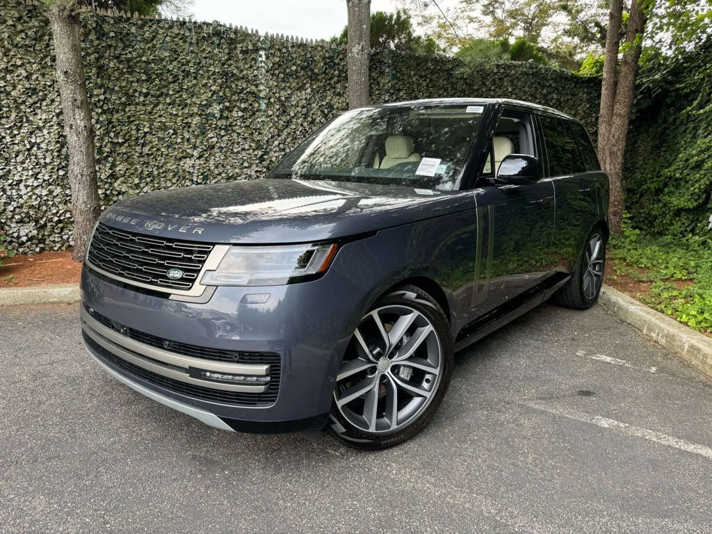 2025 Land Rover Range Rover P400 SE