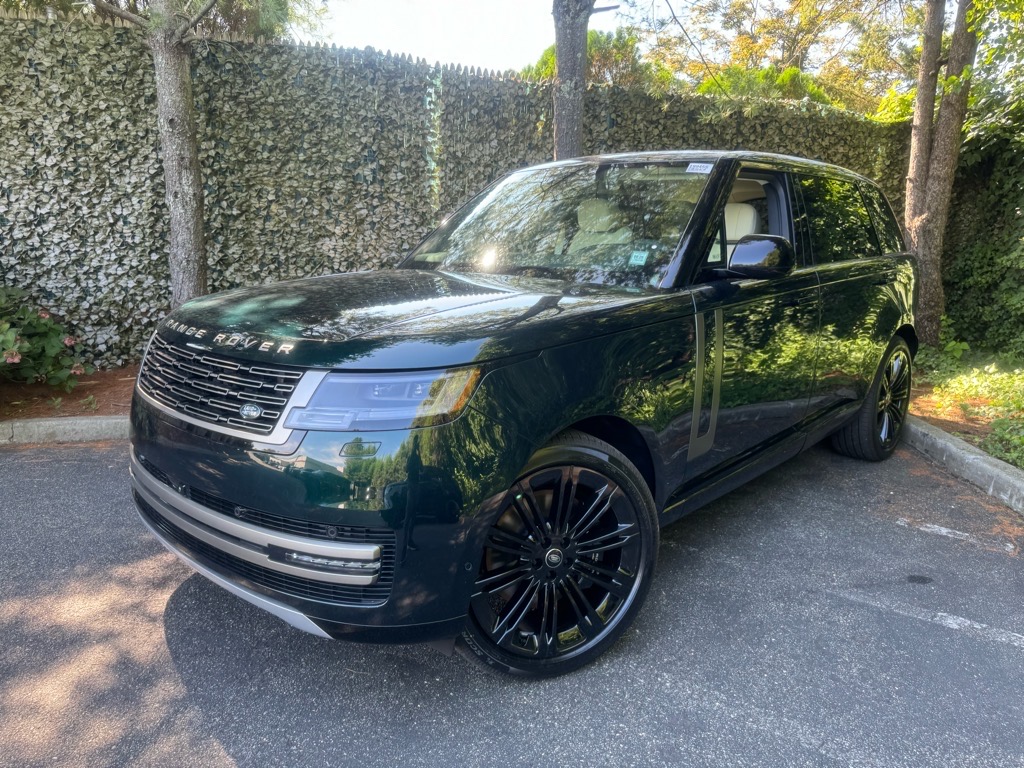 2025 Land Rover Range Rover P530 SE LWB