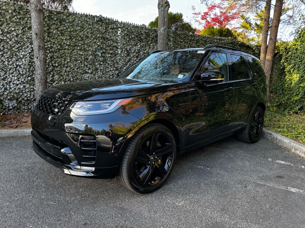 2025 Land Rover Discovery P360 Dynamic SE
