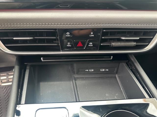 2024 Volkswagen Atlas Peak Edition SE 4Motion