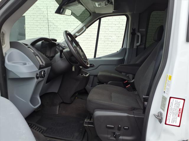 2018 Ford Transit 150 XLT