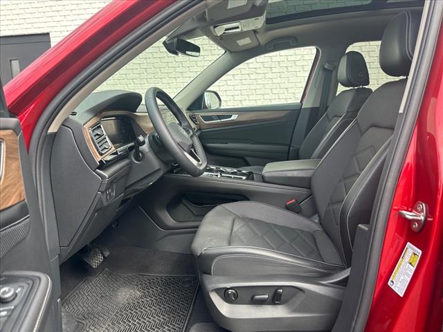 2024 Volkswagen Atlas SE