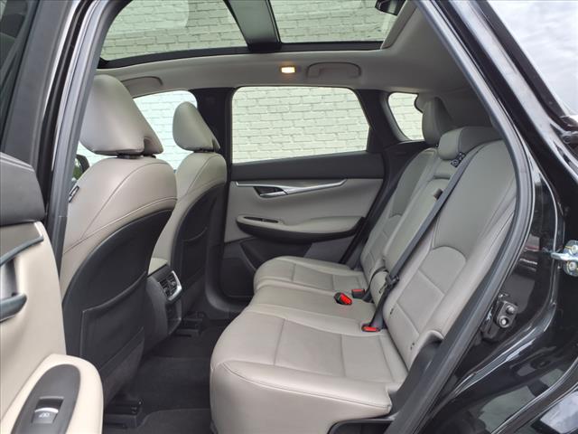 2024 INFINITI QX50 Luxe