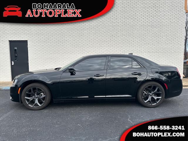 2023 Chrysler 300 S V6
