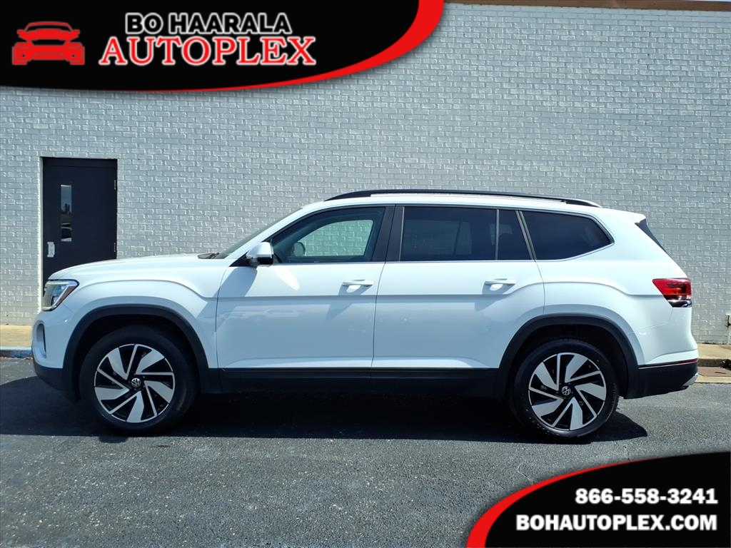 2024 Volkswagen Atlas SE
