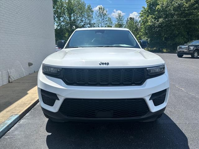 2024 Jeep Grand Cherokee Altitude