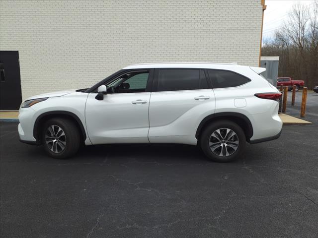 Preowned 2022 TOYOTA Highlander XLE for sale by Bo Haarala Autoplex in Meridian, MS