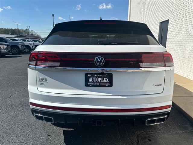 2024 Volkswagen Atlas Cross Sport SEL R-Line 4Motion