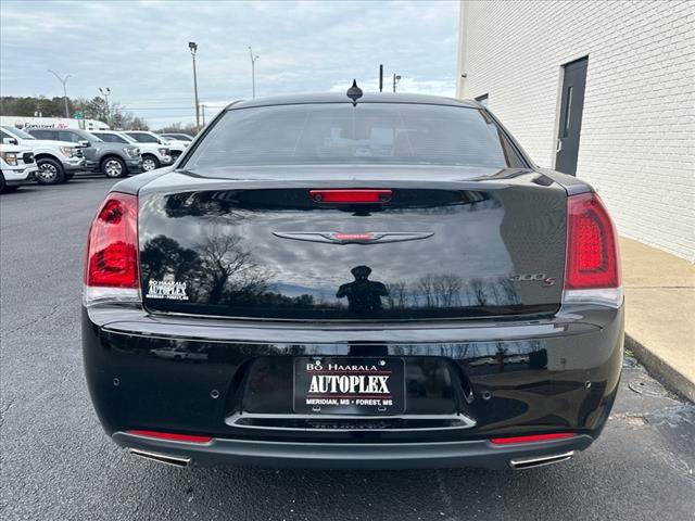 2023 Chrysler 300 S V6