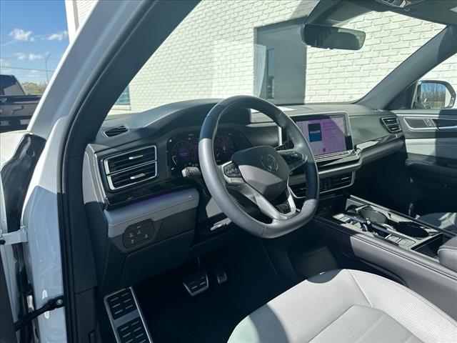 2024 Volkswagen Atlas Cross Sport SEL R-Line 4Motion