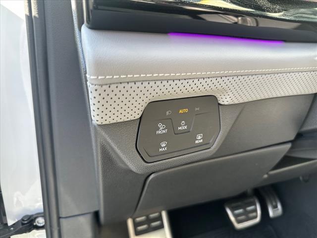 2024 Volkswagen Atlas Cross Sport SEL R-Line 4Motion
