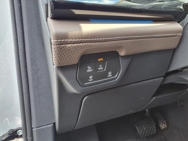 2024 Volkswagen Atlas SEL 4Motion