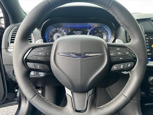 2023 Chrysler 300 S V6