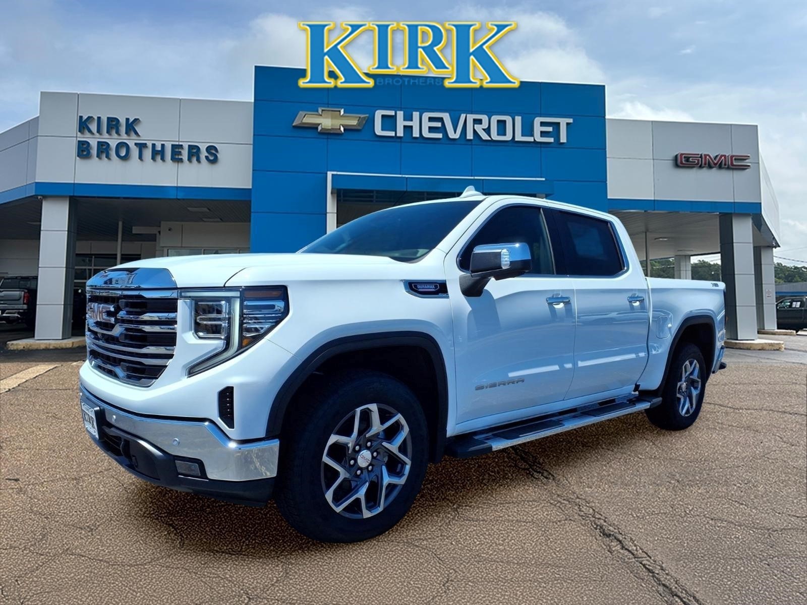 2026 GMC Sierra 1500 SLT