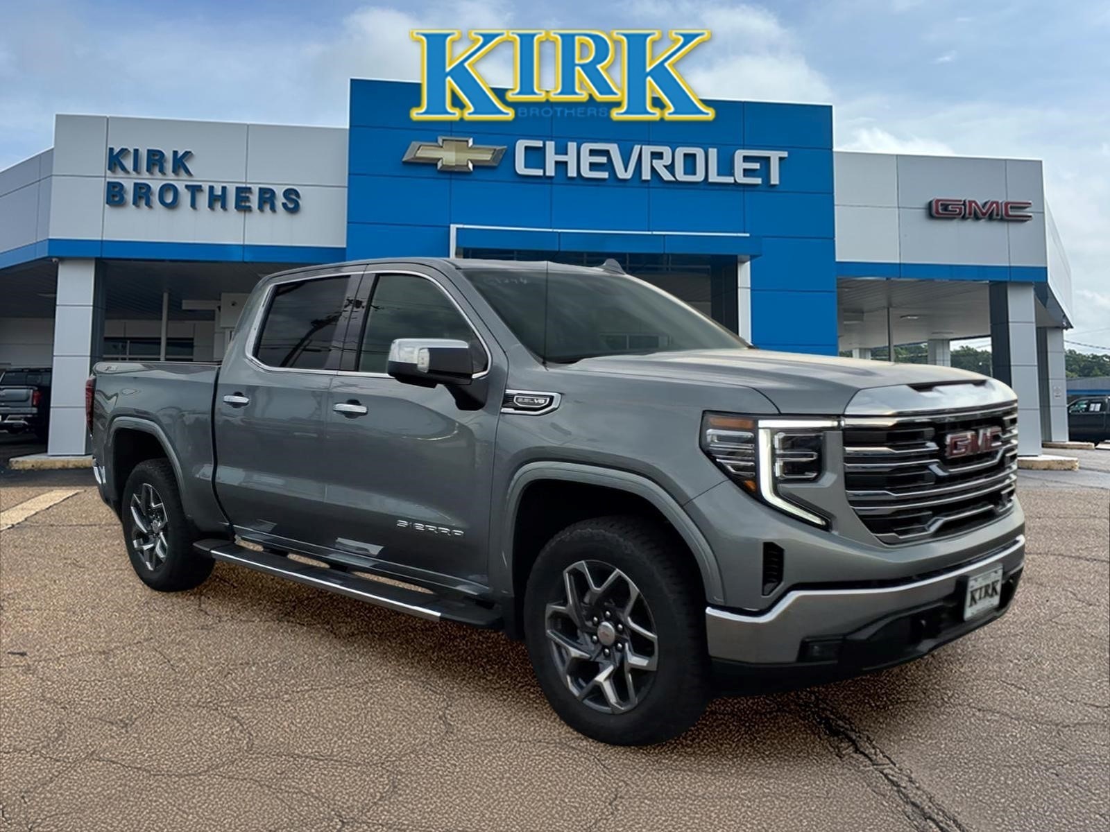 Sterling Metallic 2026 GMC Sierra 1500 Pickup Truck Four-Wheel Drive Automatic