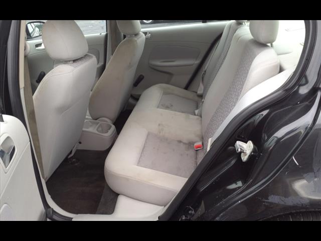 2010 Chevrolet Cobalt LS - Photo 10