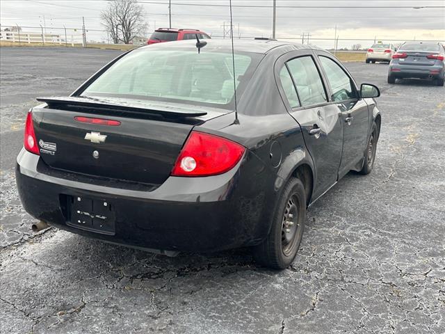 2010 Chevrolet Cobalt LS - Photo 2