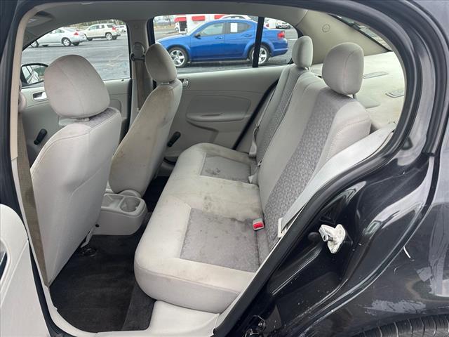 2010 Chevrolet Cobalt LS - Photo 5