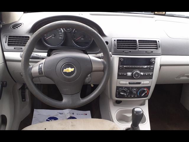 2010 Chevrolet Cobalt LS - Photo 8