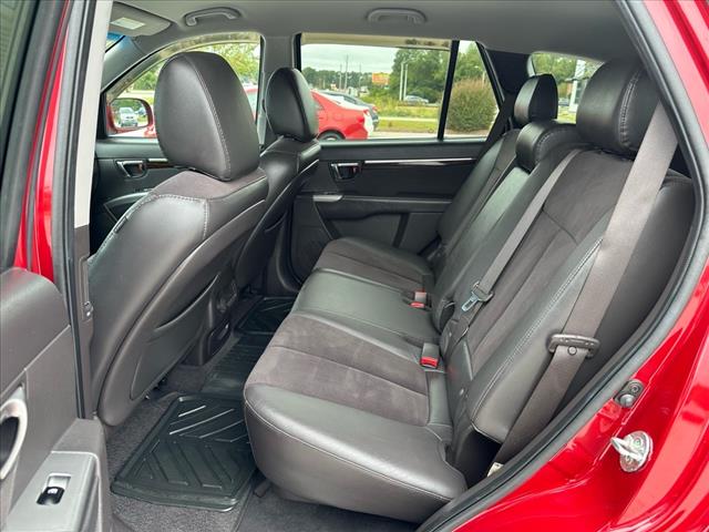 2011 Hyundai SANTA FE SE