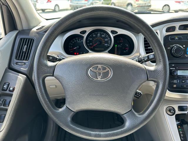 2005 Toyota Highlander Base