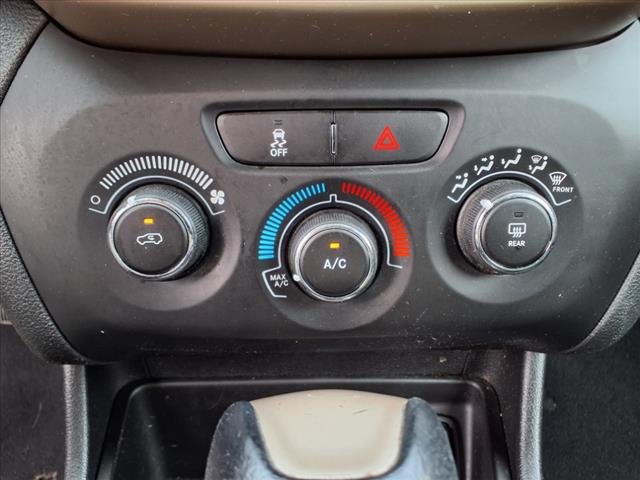 2016 Jeep Cherokee Sport