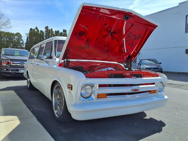 1968 Chevrolet Suburban 3 Door