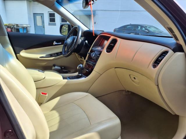 2017 INFINITI QX50 Base