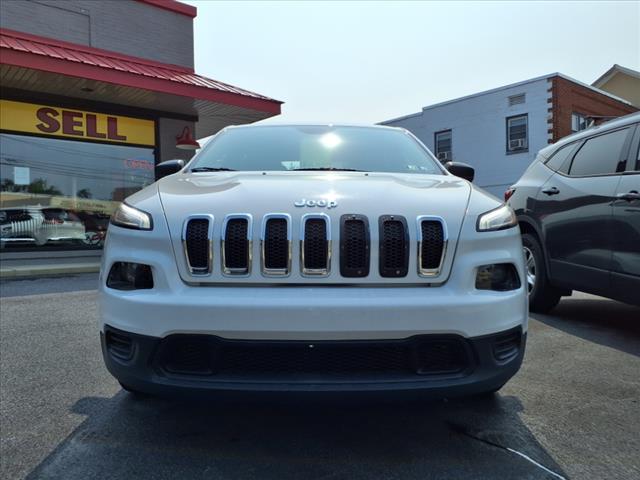 2016 Jeep Cherokee Sport