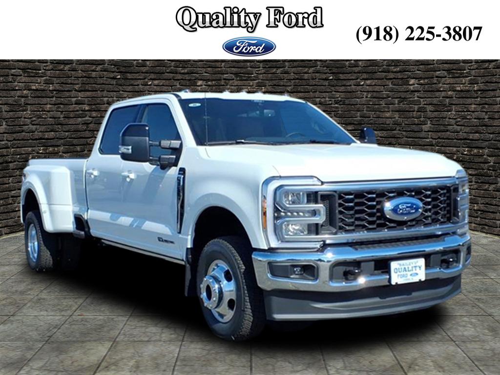 2026 Ford Super Duty F-350 Lariat