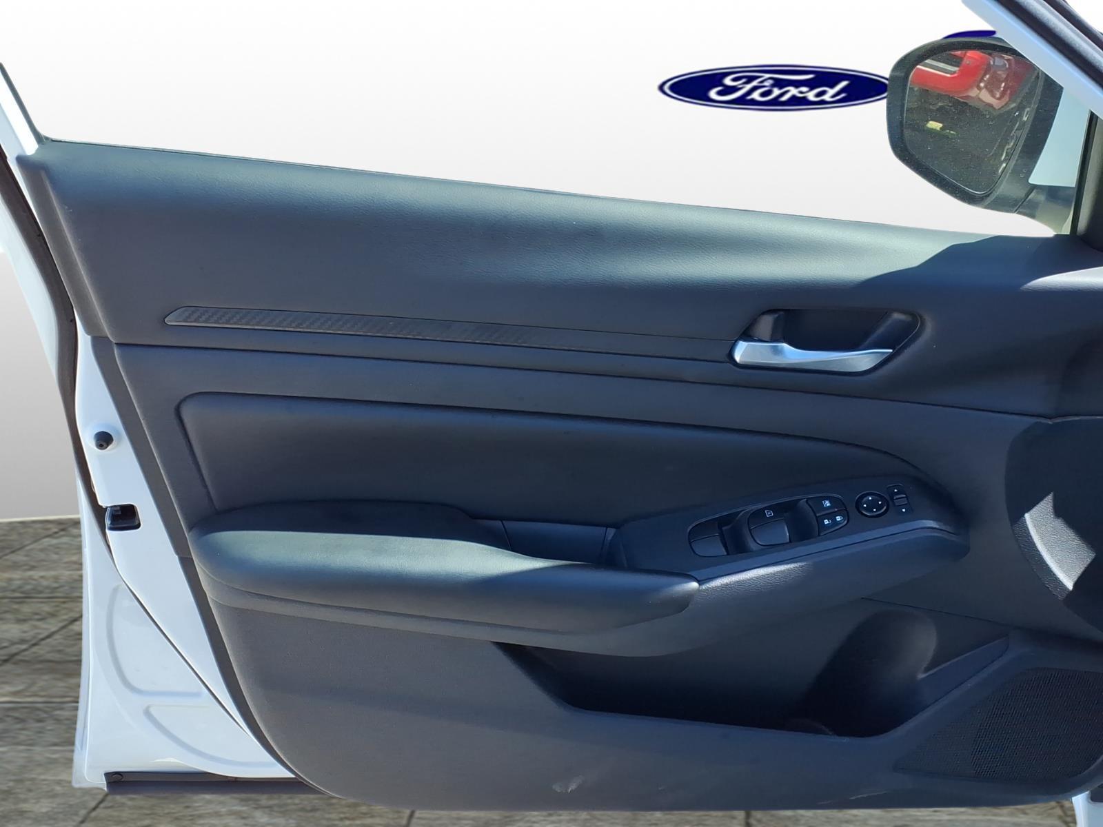 Used Car 2022 Nissan Altima  2.5 S For Sale Under $20,000 In Bastrop, Texas