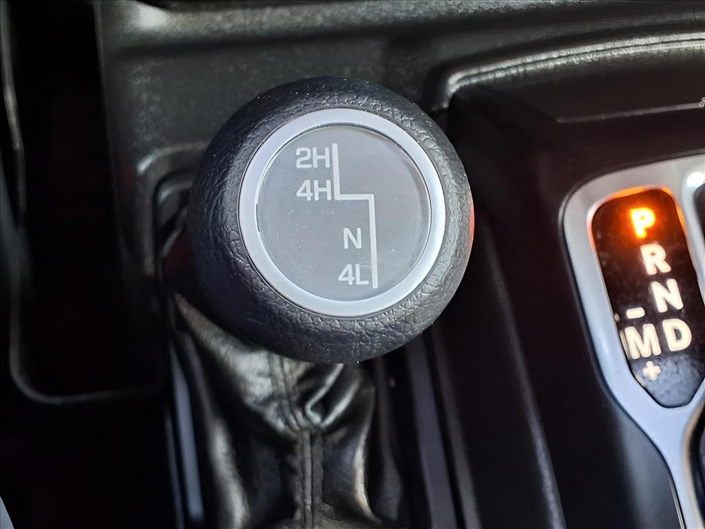 Used Car 2022 Jeep Gladiator  Willys For Sale Under $35,000 In Bastrop, Texas