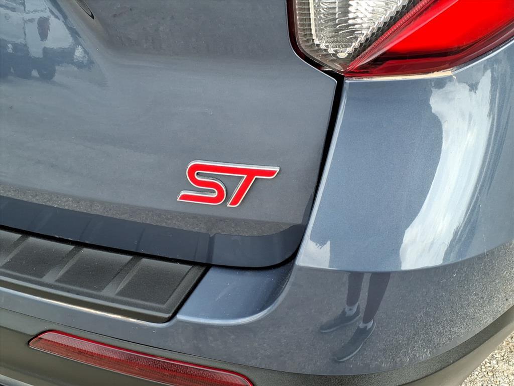 Used Car 2021 Ford Explorer  St For Sale Under $35,000 In Bastrop, Texas