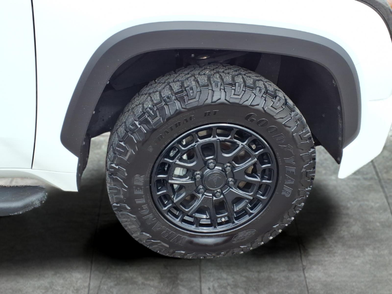 Used Car 2025 Toyota Tundra  Sr5 For Sale Under $50,000 In Bastrop, Texas