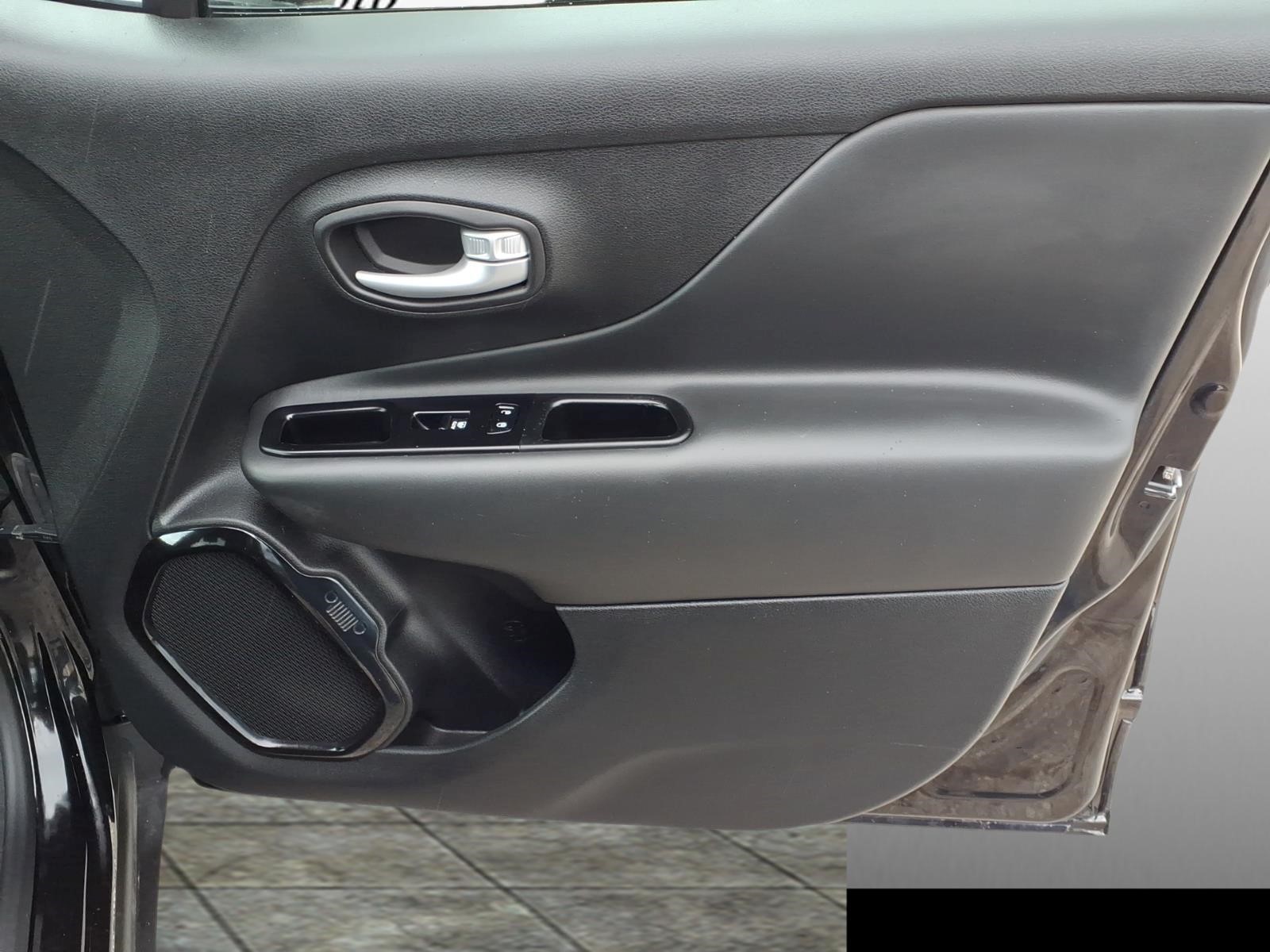 Used Car 2023 Jeep Renegade  Altitude For Sale Under $25,000 In Bastrop, Texas
