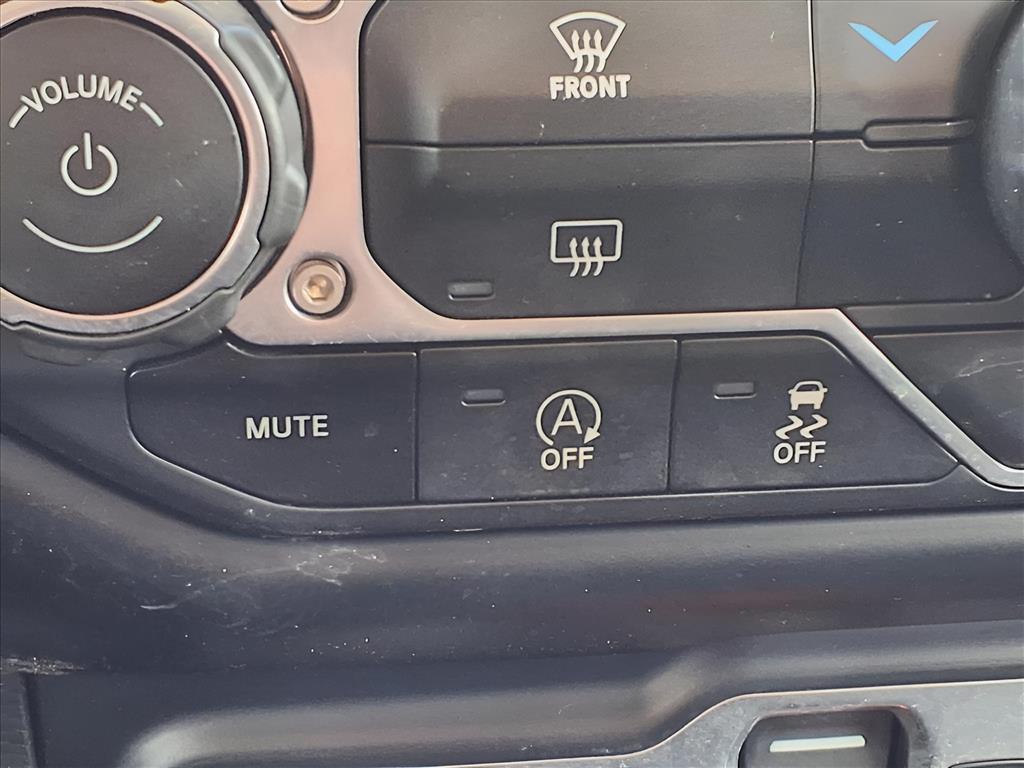 Used Car 2022 Jeep Gladiator  Willys For Sale Under $35,000 In Bastrop, Texas