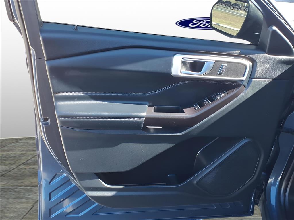 Used Car 2020 Ford Explorer  Xlt For Sale Under $20,000 In Bastrop, Texas